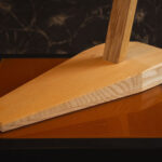 Lampe Canut détail pied bois