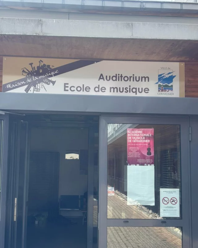 Et c’est parti pour 3 jours de cors des Alpes à l’académie de Gérardmer avec mon ami David Harnois… un vrai bonheur 🥹