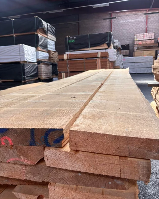 Aujourd’hui c’est sélection de beaux plateaux d’épicéa dans le Jura pour nos cors des Alpes Résonance Bois.
🙏🏻 merci à Simon de m’avoir présenté de si belles pièces. La production a venir promet d’être magnifique 🤩
 #magnifique  #alphorn #resonancebois